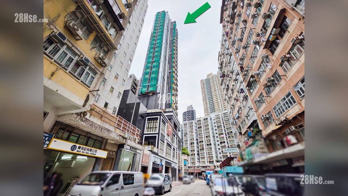 映居 周边大厦 项目附近有较多旧式大厦 (橡树街)