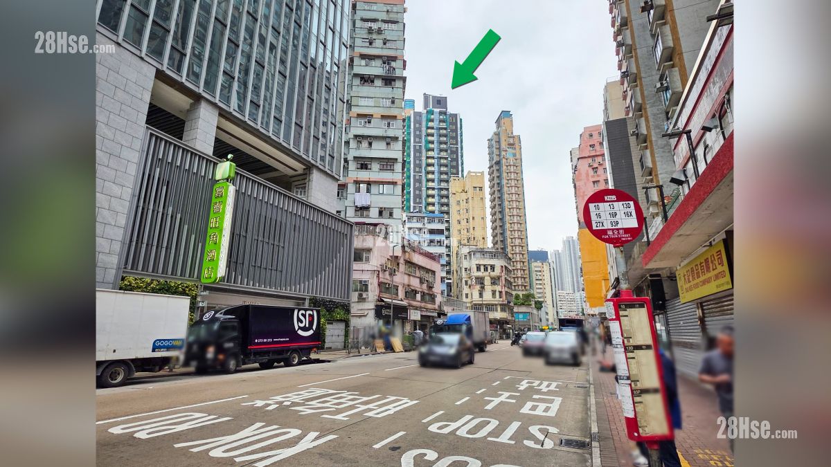 映居 交通配套 福全街设有九巴巴士站 (10,13,13D,16,16P,16X,27X,93P)