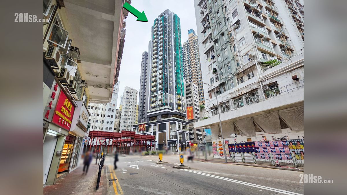 映居 附近街道 项目 (绿色箭嘴部分) 外的松树街