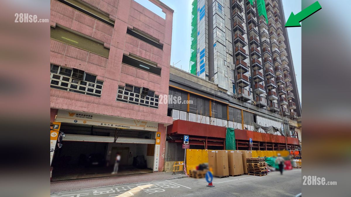 荟淳 屋苑设施环境 项目 (绿色箭嘴部分) 外的飞凤街