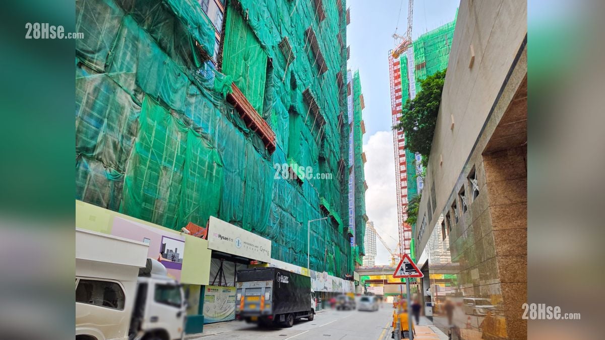 Phase 1 of One Victoria Cove 首岸第一期由恒基發展，提供1座（第2座），提供360伙，實用面積301至642平方呎，間隔為2房至3房。